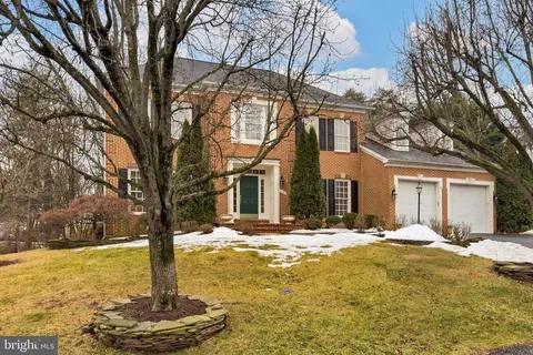 43785 Timberbrooke Pl, Ashburn, VA 20147