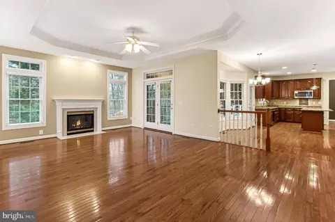 Living - 43785 Timberbrooke Pl, Ashburn, VA 20147 photo 2 of 4