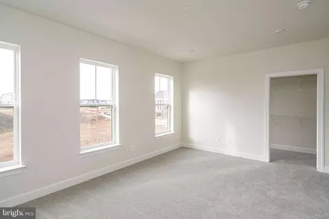 Bedroom - 23642 Winterday Dr, Ashburn, VA 20148 photo 2 of 2