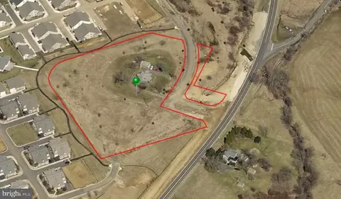 12745 Berlin Tpke, Lovettsville, VA 20180