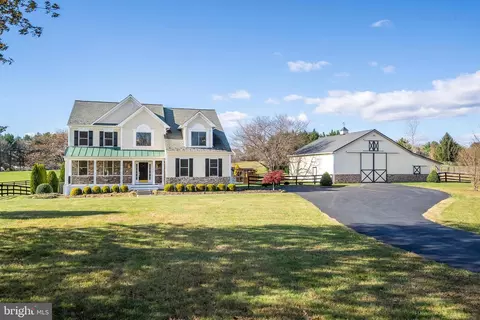 38607 Millstone Dr, Purcellville, VA 20132