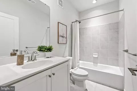 Entry Way - 43182 Mongold Sq, Ashburn, VA 20148 photo 12 of 12