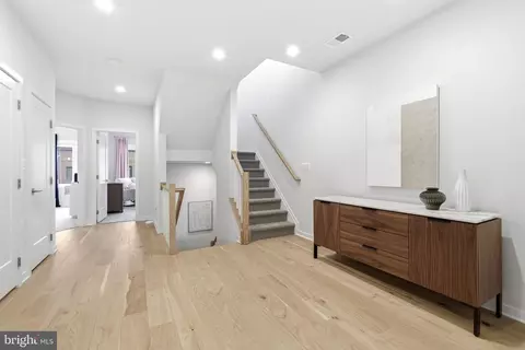 Entry Way - 43182 Mongold Sq, Ashburn, VA 20148 photo 8 of 12