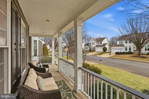 Exterior - 20807 Fenwick Dr, Ashburn, VA 20147 photo 8 of 23