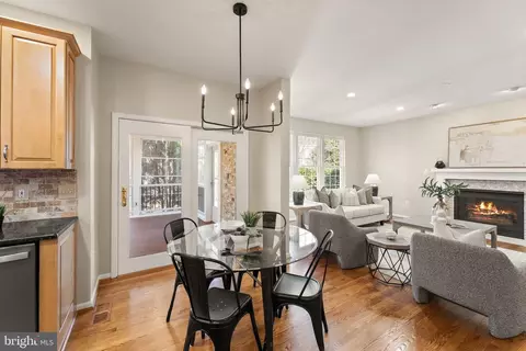 Dining - 20807 Fenwick Dr, Ashburn, VA 20147 photo 4 of 4