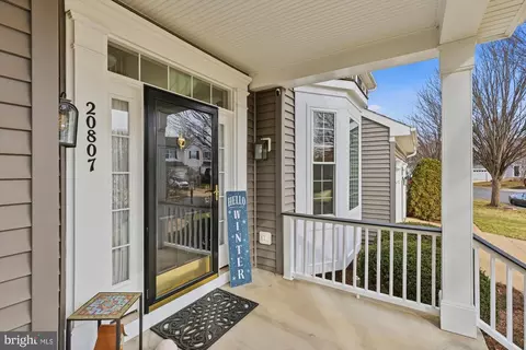 Exterior - 20807 Fenwick Dr, Ashburn, VA 20147 photo 7 of 23