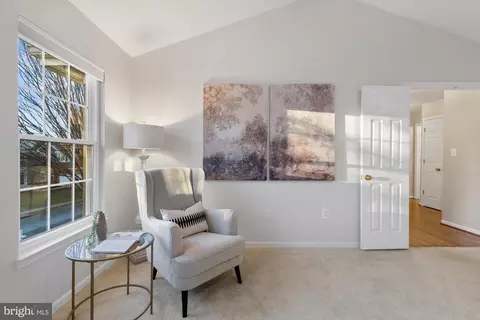 Entry Way - 20807 Fenwick Dr, Ashburn, VA 20147 photo 4 of 4