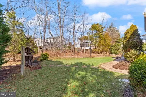 Exterior - 20807 Fenwick Dr, Ashburn, VA 20147 photo 18 of 23