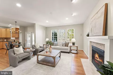 Living - 20807 Fenwick Dr, Ashburn, VA 20147 photo 5 of 7