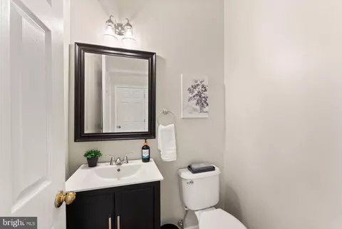 Other - 20807 Fenwick Dr, Ashburn, VA 20147 photo 10 of 31