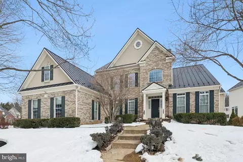 1318 Moore Pl SW, Leesburg, VA 20175
