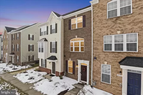 42552 Antonia Ter, Dulles, VA 20166