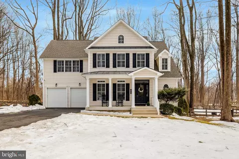 Exterior - 24154 Corktree Ln, Aldie, VA 20105 photo 7 of 23