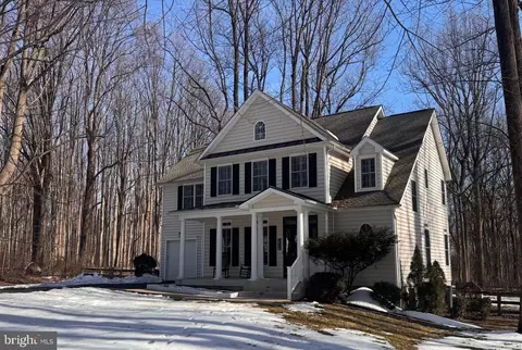 Exterior - 24154 Corktree Ln, Aldie, VA 20105 photo 13 of 23