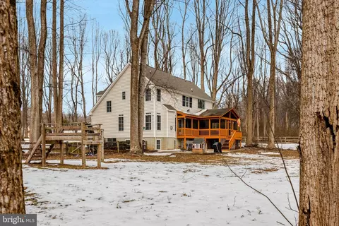 Exterior - 24154 Corktree Ln, Aldie, VA 20105 photo 22 of 23