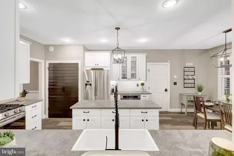 Kitchen - 24154 Corktree Ln, Aldie, VA 20105 photo 7 of 7