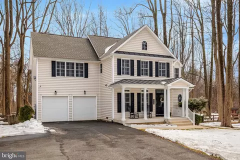 Exterior - 24154 Corktree Ln, Aldie, VA 20105 photo 8 of 23
