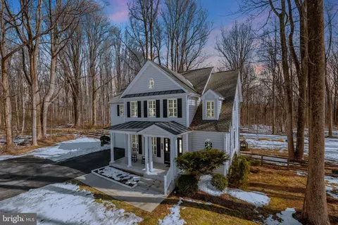 Exterior - 24154 Corktree Ln, Aldie, VA 20105 photo 2 of 23