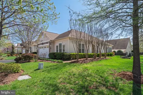 Exterior - 44345 Sunset Maple Dr, Ashburn, VA 20147 photo 6 of 7