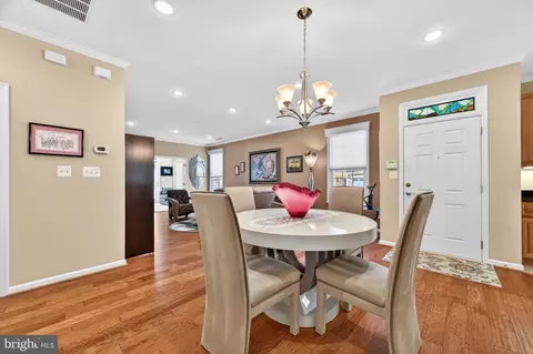 Dining - 44345 Sunset Maple Dr, Ashburn, VA 20147 photo 4 of 4