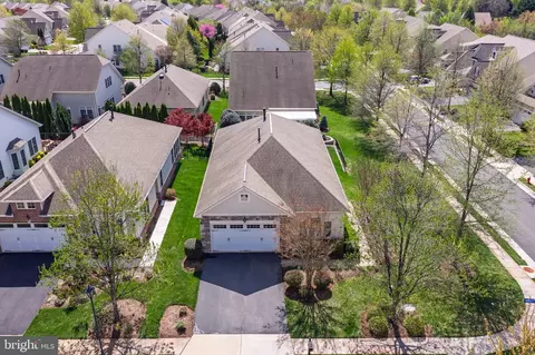 View/Area - 44345 Sunset Maple Dr, Ashburn, VA 20147 photo 6 of 8