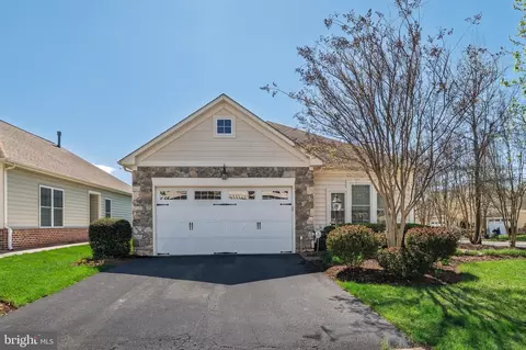 Exterior - 44345 Sunset Maple Dr, Ashburn, VA 20147 photo 7 of 7