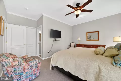 Bedroom - 44345 Sunset Maple Dr, Ashburn, VA 20147 photo 4 of 6