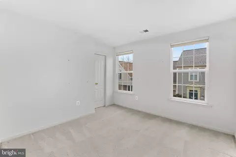Bedroom - 20525 Lansing Ter, Ashburn, VA 20147 photo 4 of 9