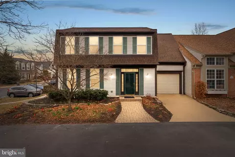 20525 Lansing Ter, Ashburn, VA 20147