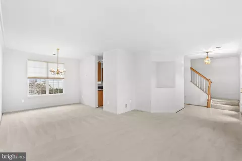 Living - 20525 Lansing Ter, Ashburn, VA 20147 photo 3 of 8