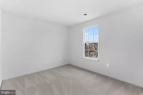 Bedroom - 20525 Lansing Ter, Ashburn, VA 20147 photo 6 of 9