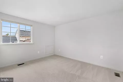 Bedroom - 20525 Lansing Ter, Ashburn, VA 20147 photo 8 of 9