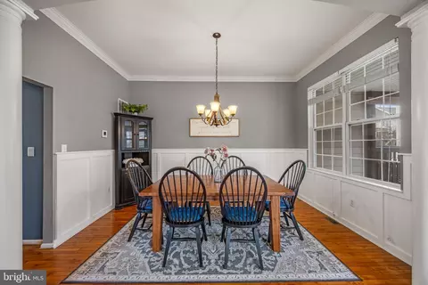 20627 Glenmere Sq, Sterling, VA 20165 photo 4