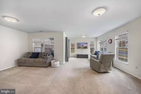 20627 Glenmere Sq, Sterling, VA 20165 photo 37
