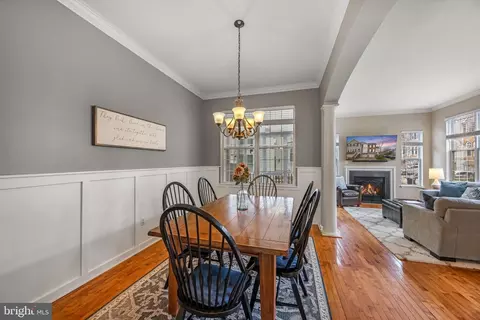 20627 Glenmere Sq, Sterling, VA 20165 photo 18