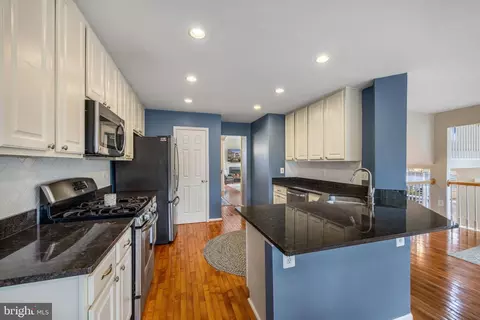 20627 Glenmere Sq, Sterling, VA 20165 photo 19
