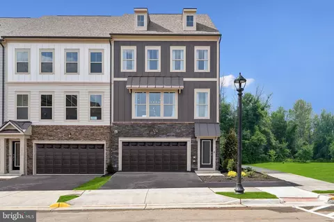 209 Chianti Ter SE, Leesburg, VA 20175