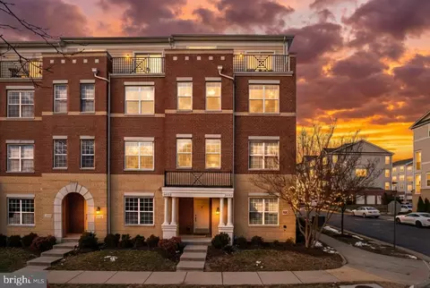 22741 Settlers Trl, Brambleton, VA 20148