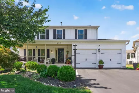 18687 Drummond Pl, Leesburg, VA 20176