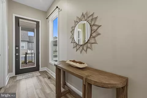 Entry Way - 23626 Jayadev Ter, Ashburn, VA 20148 photo 4 of 19