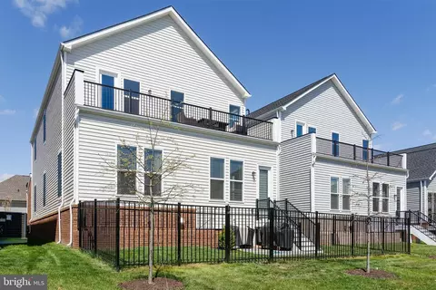 Exterior - 23626 Jayadev Ter, Ashburn, VA 20148 photo 4 of 13