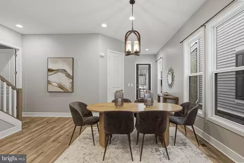 Dining - 23626 Jayadev Ter, Ashburn, VA 20148 photo 2 of 3