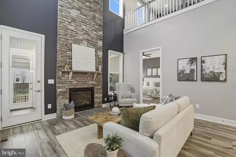 Entry Way - 23626 Jayadev Ter, Ashburn, VA 20148 photo 10 of 19