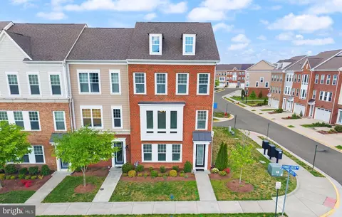 19304 Forked Creek Ter, Leesburg, VA 20175