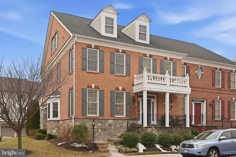 22537 Willington Sq, Ashburn, VA 20148