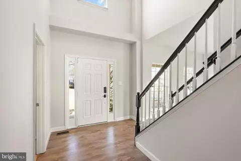 Entry Way - 20504 Deerwatch Pl, Ashburn, VA 20147 photo 3 of 9