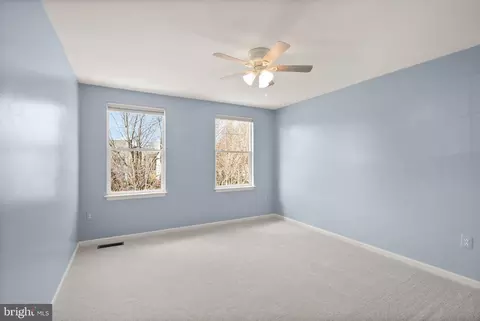 Bedroom - 20504 Deerwatch Pl, Ashburn, VA 20147 photo 2 of 3