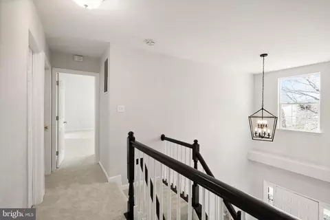 Entry Way - 20504 Deerwatch Pl, Ashburn, VA 20147 photo 8 of 9