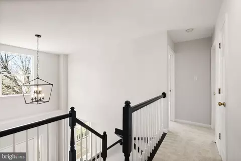 Entry Way - 20504 Deerwatch Pl, Ashburn, VA 20147 photo 7 of 9