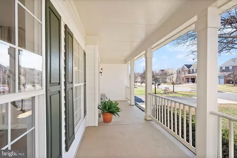 Exterior - 20504 Deerwatch Pl, Ashburn, VA 20147 photo 7 of 13